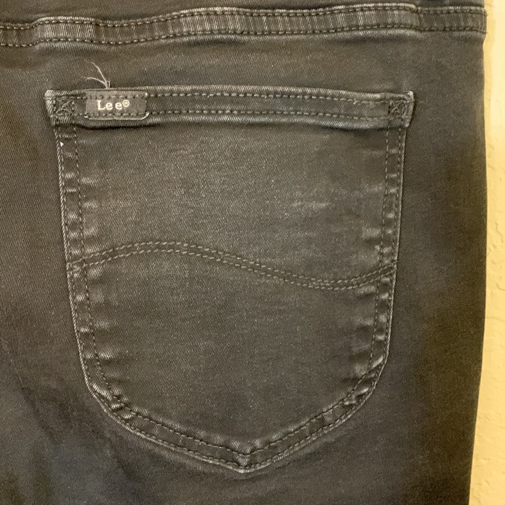 Women's Lee Straight leg Reg Fit Mid Rise Black Jean 35x29